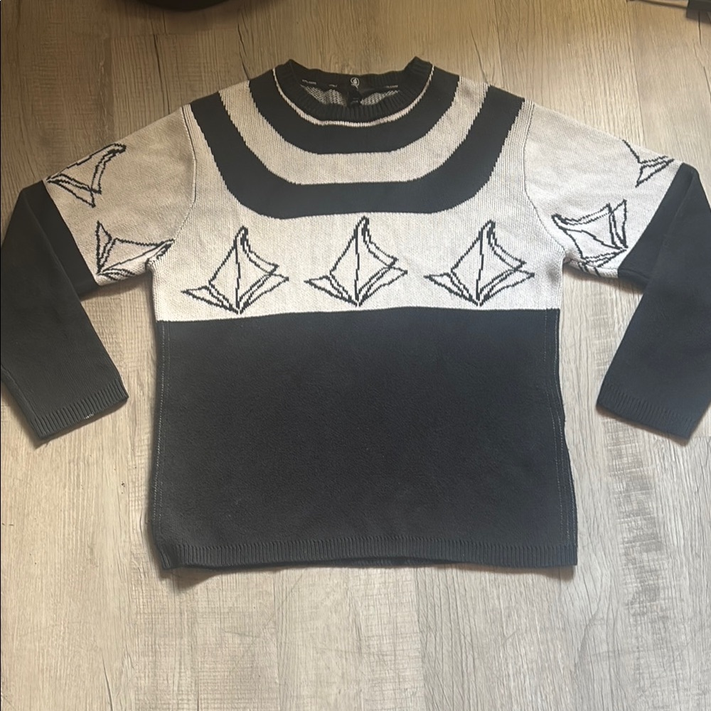 Volcom Black and White Crewneck Sweater